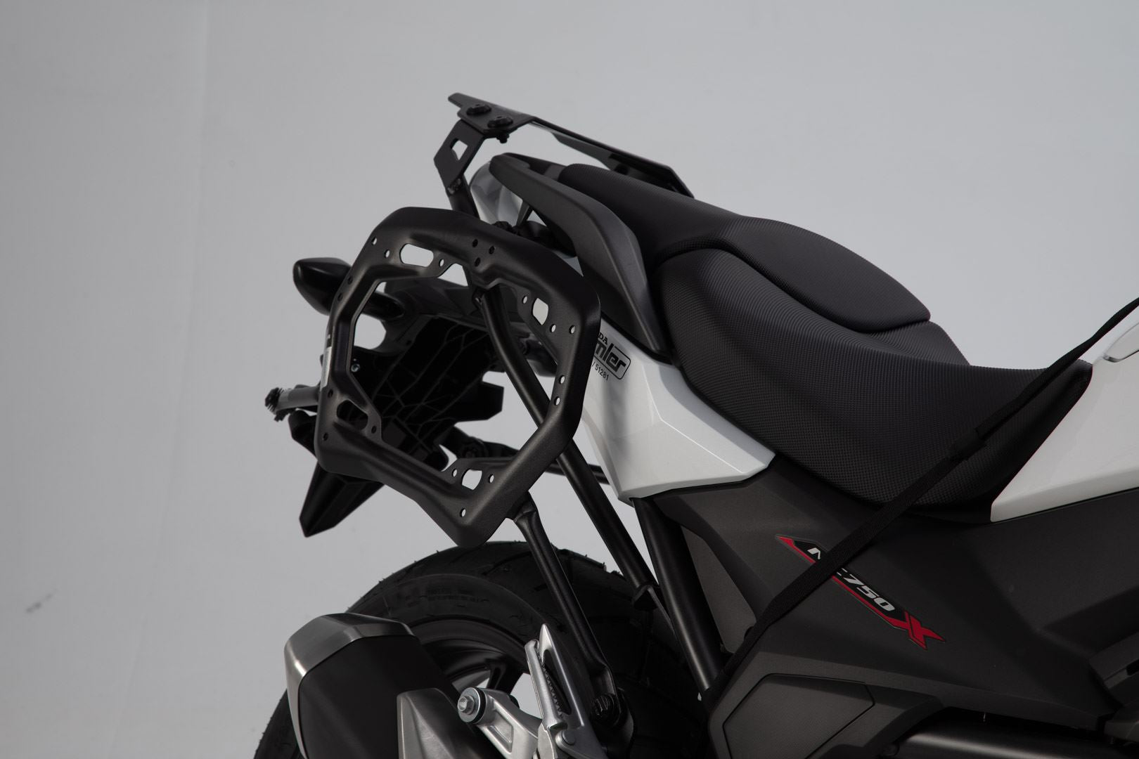 DUSC hard case system Black. 33/33L. Honda NC750X/XD NC750S/SD.