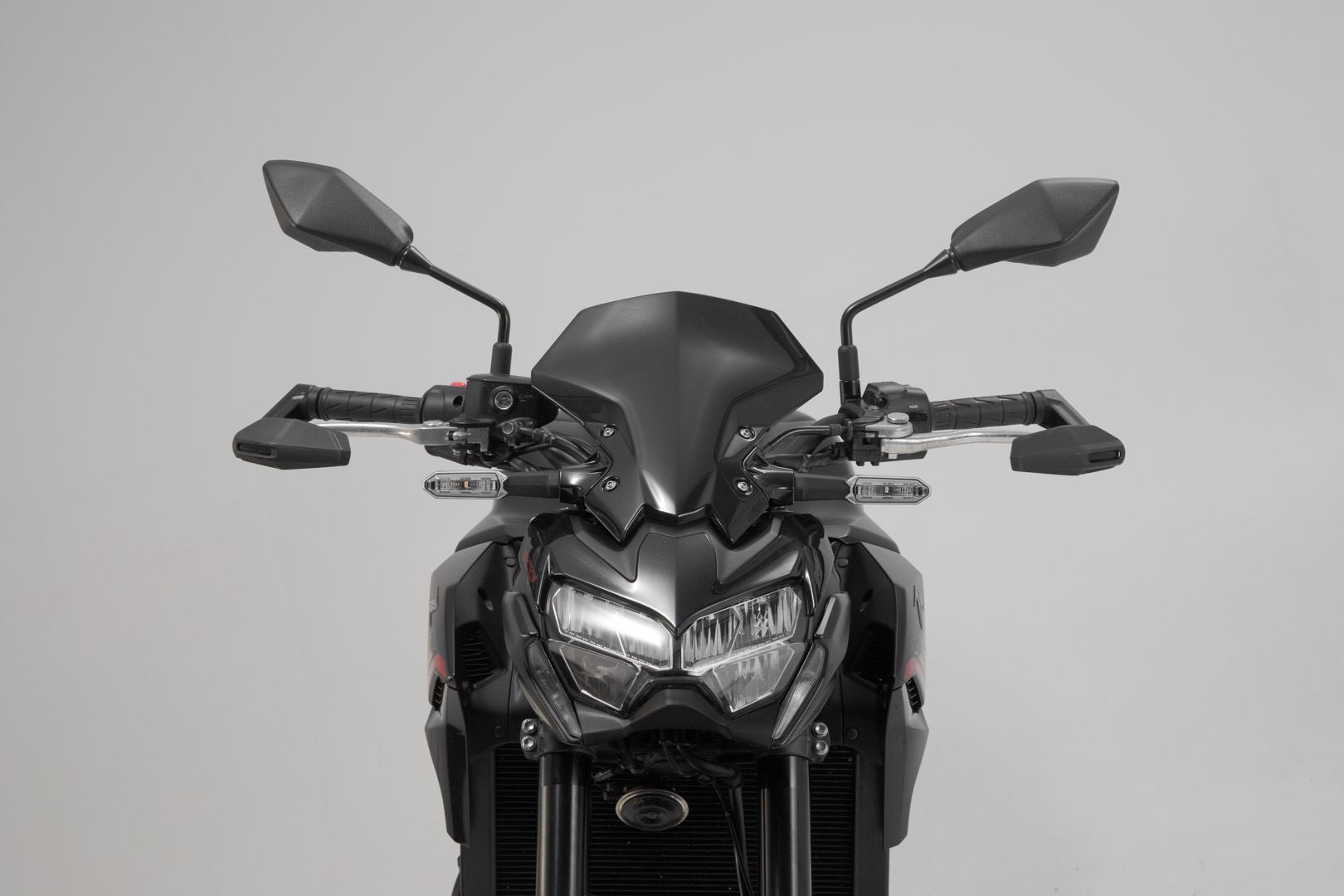 Lever guards with wind protection Black. Kawasaki models Yamaha MT-09 (23-).