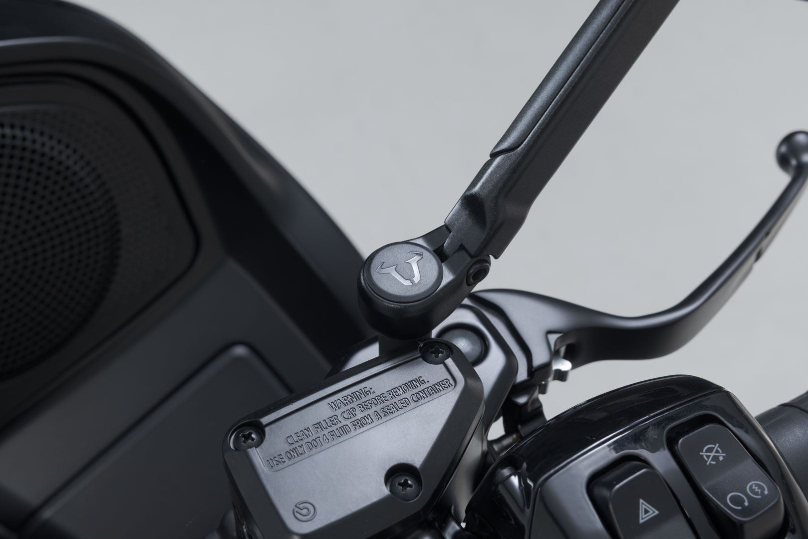 Mirror Set Sport Short. Harley-Davidson Road Glide (24-).