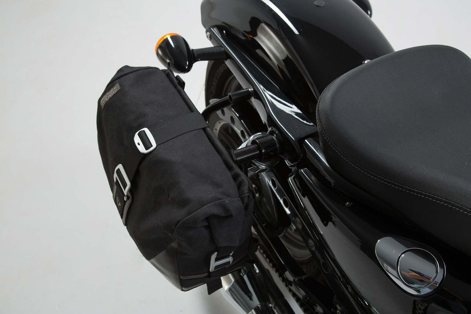 Legend Gear Side Bag System LC Harley-Davidson Sportster models (04-)