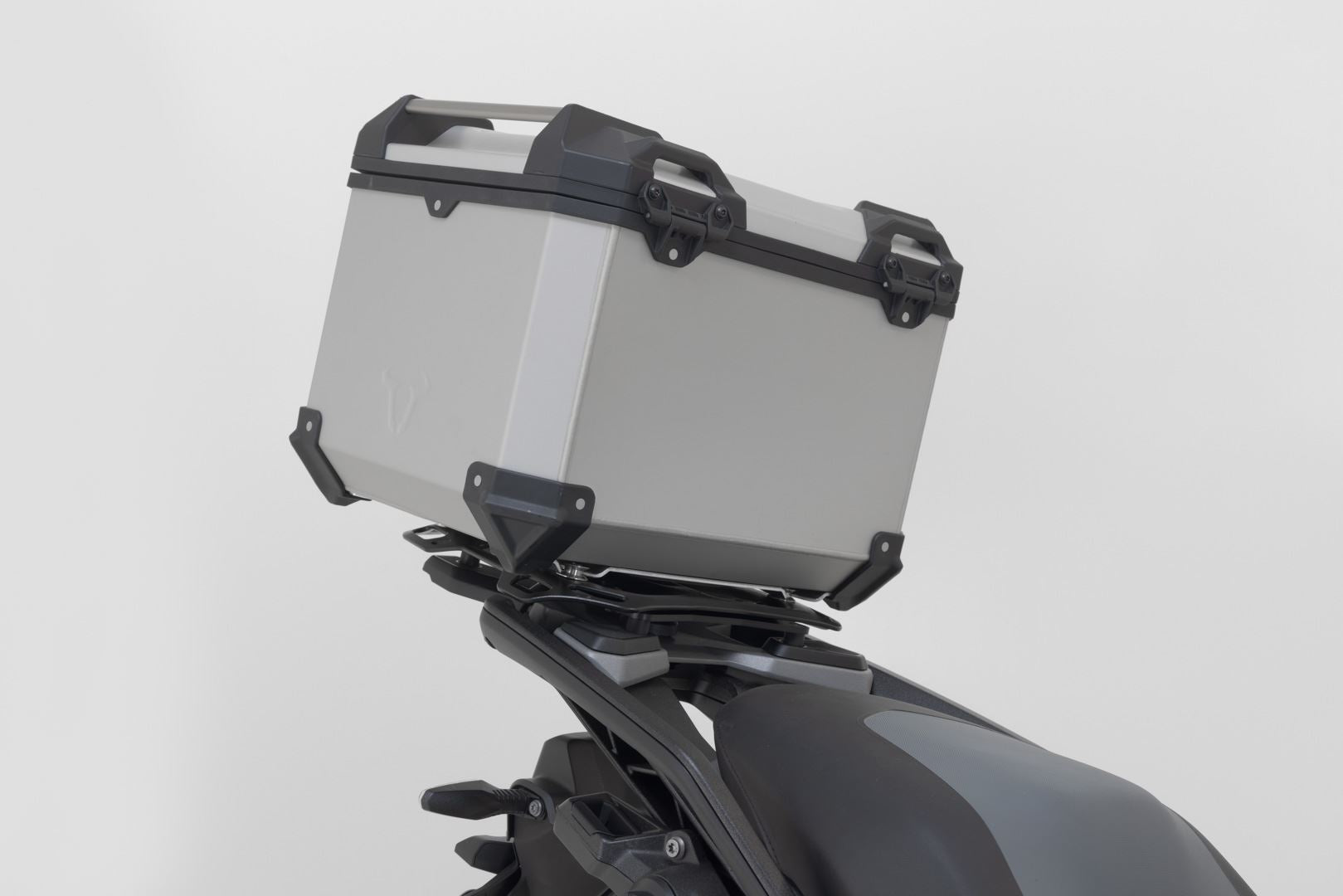 Adventure set luggage Silver. BMW R 1300 GS (23-). BMW top case holder.