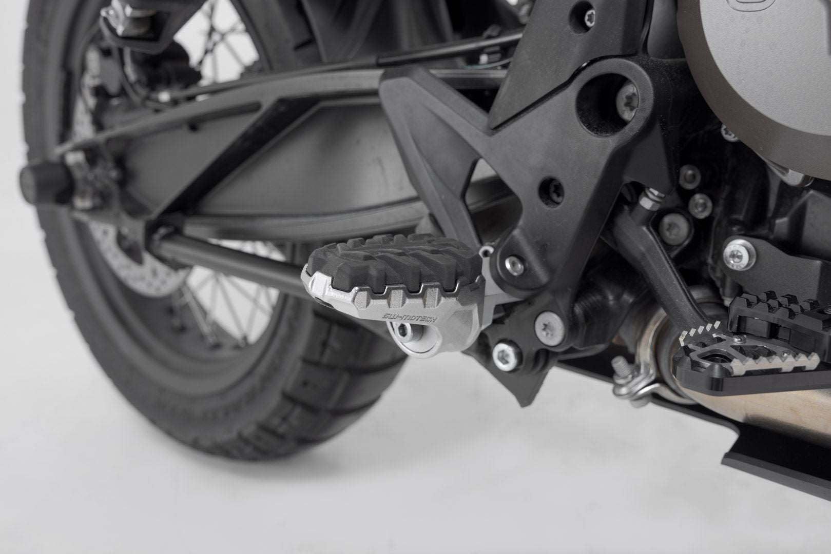 TRAX ADV aluminium case system Black. 45/37L. Triumph Tiger 900/GT/Rally/Pro.