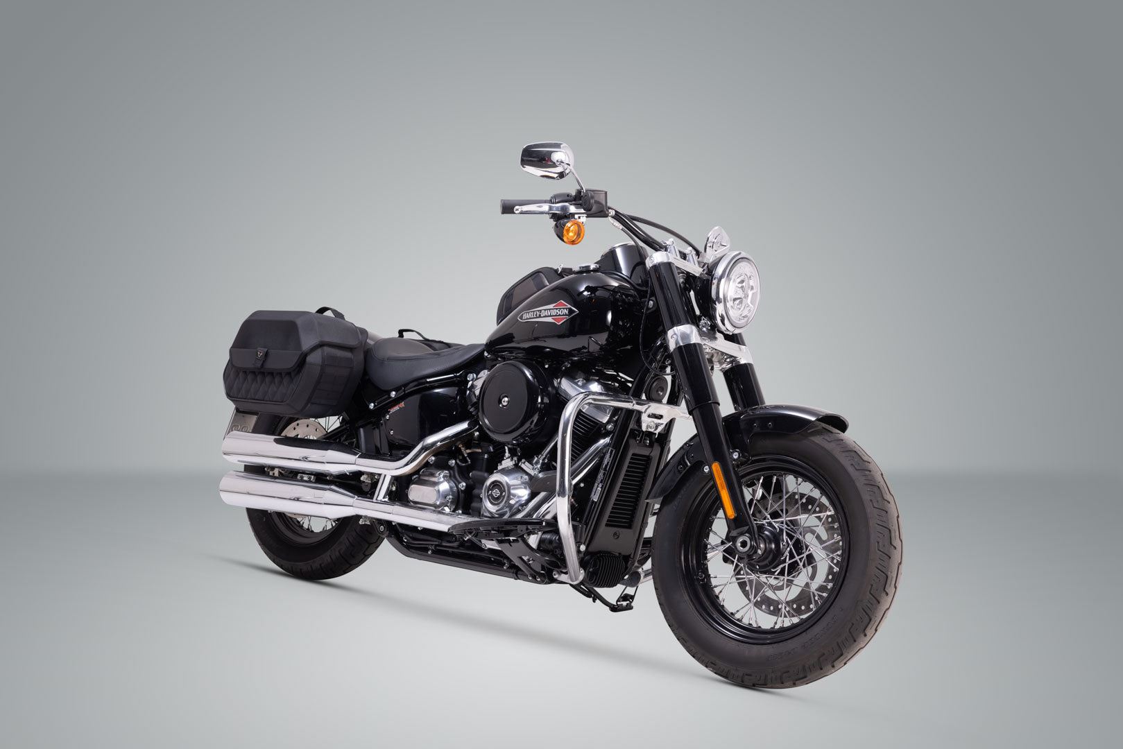 Legend Gear Side Bag System LH1/LH1 2x 19,5 litre Harley Davidson Softail StrBob (17-), Standard (20-)