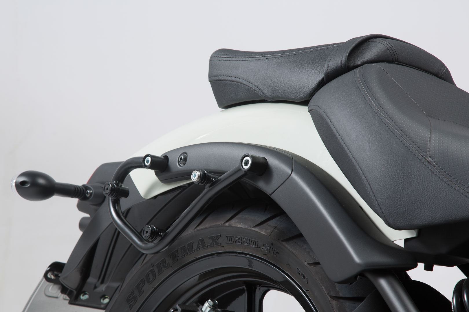 SLC side carrier right Kawasaki Vulcan S (16-)