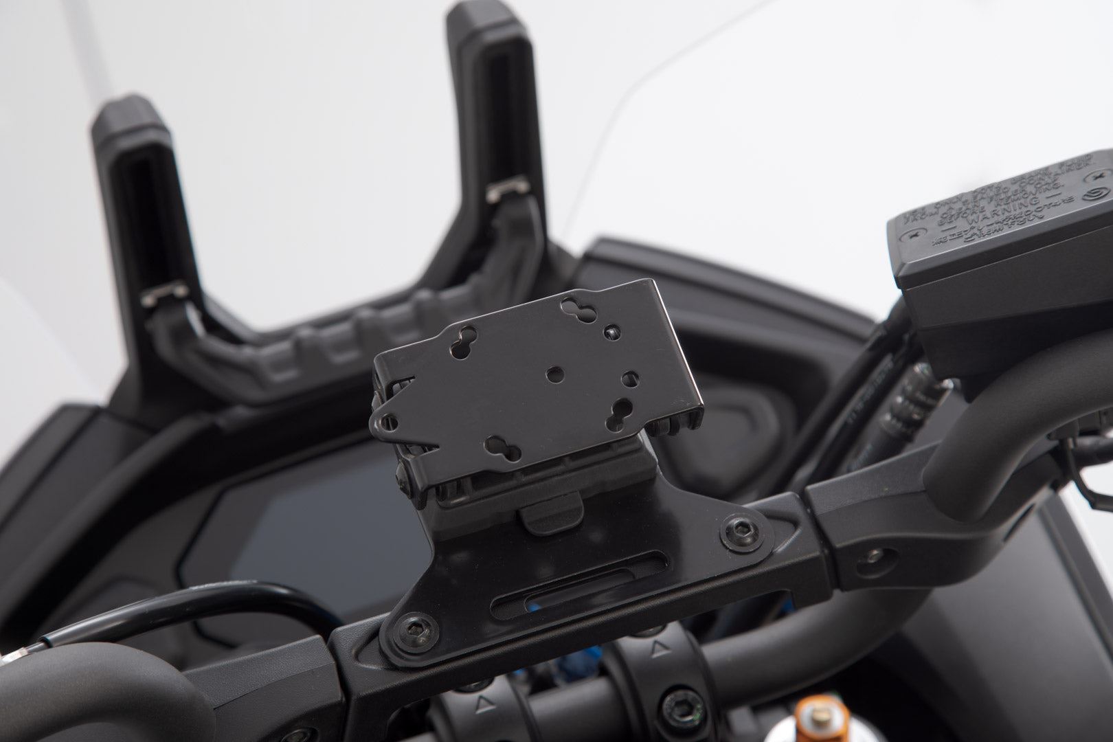 GPS Mount for Cockpit Yamaha MT-07 Tracer (16-) Black