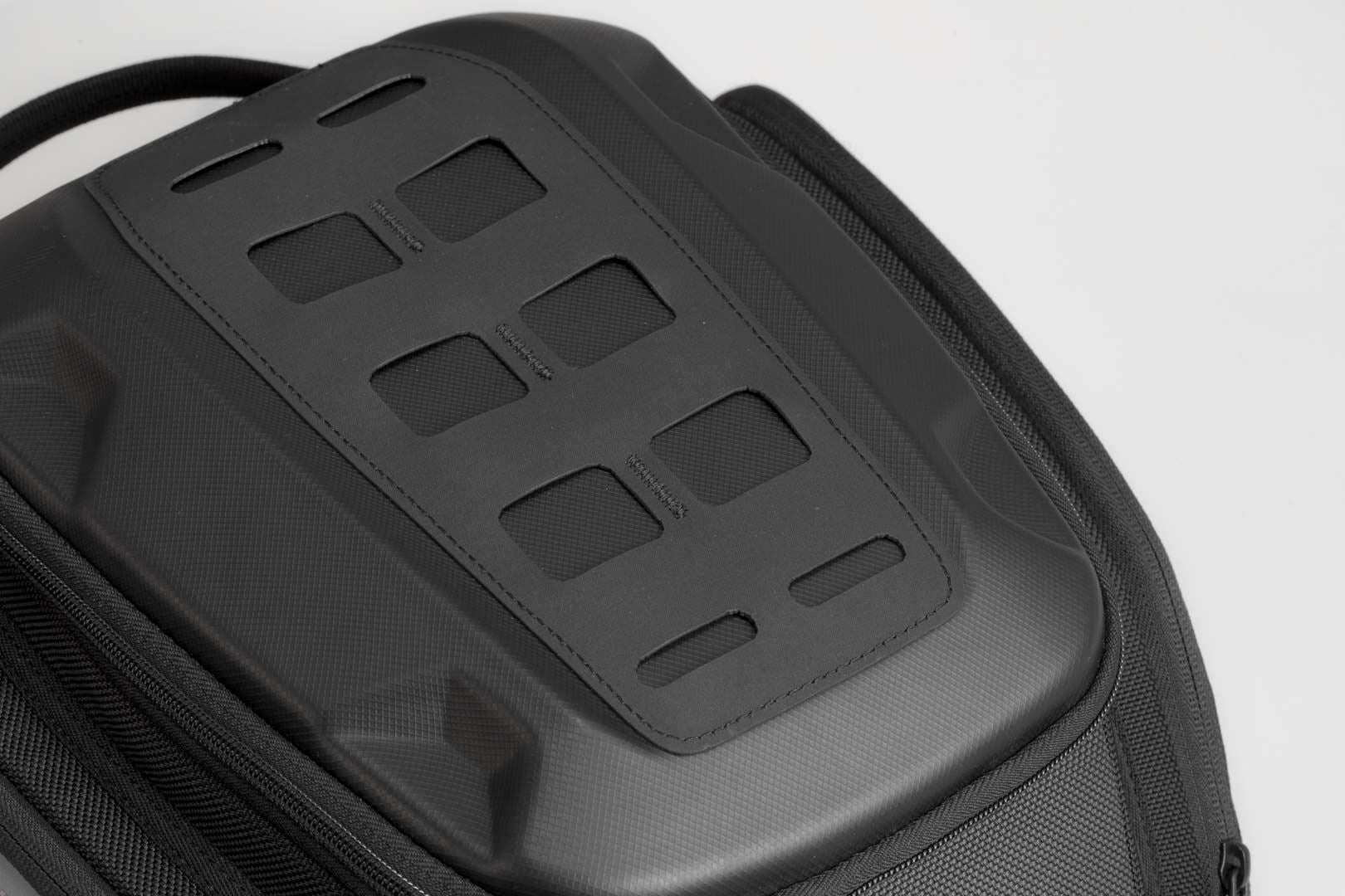 PRO Trial Tank Bag 13-18 litre