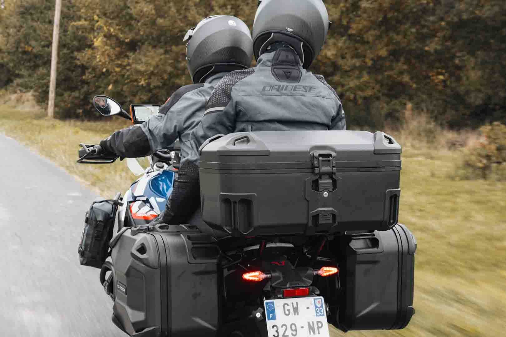 DUSC XL top case Black. 55 l. ABS.