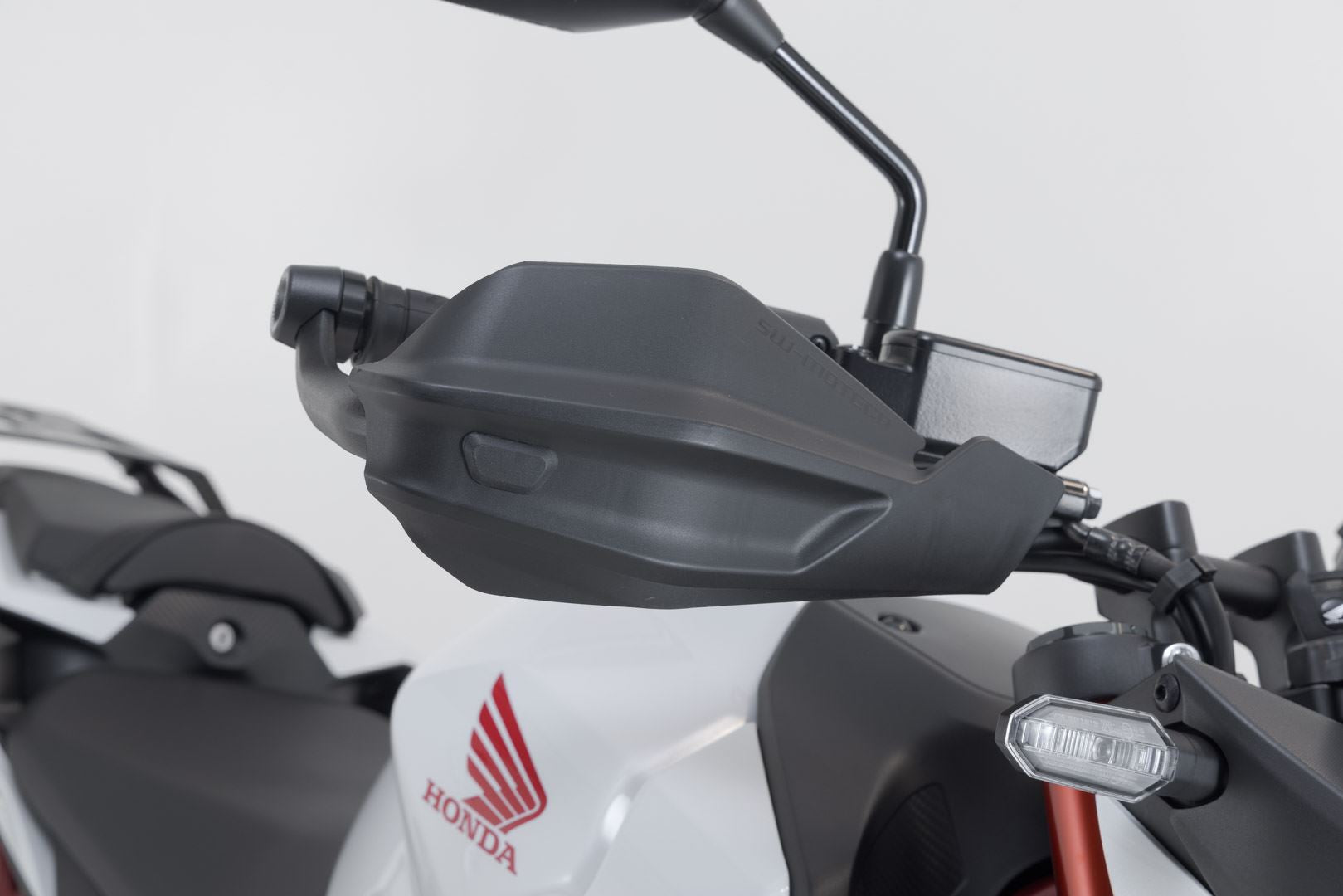 Adventure handguard kit Honda CB750 Hornet (22-) Black