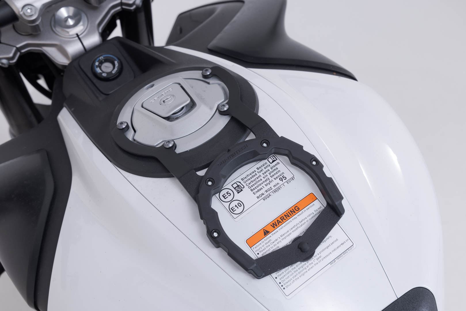 PRO tank ring Black. CFMoto 450NK / 450SR / 450SR S (23-).