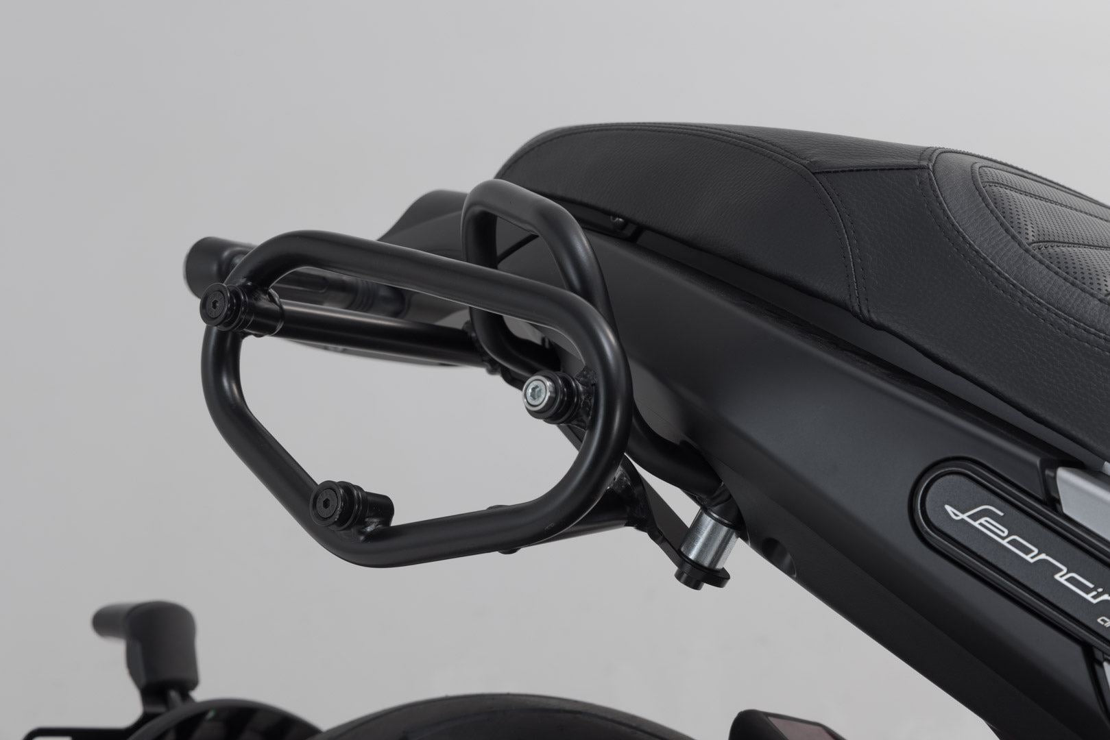 SLC side carrier right Benelli Leoncino 500 (17-) / 500 Trail (18-).