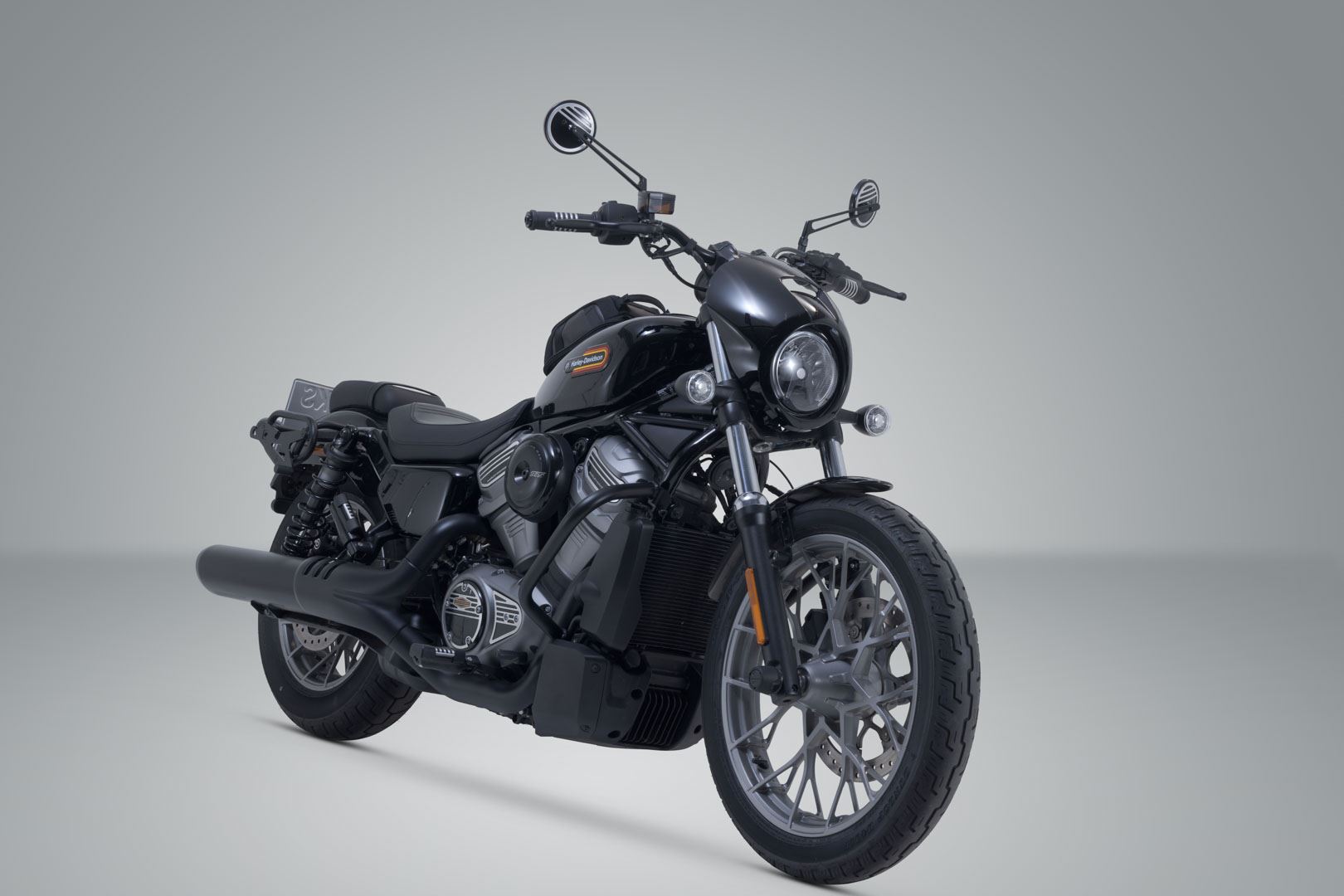 SLC side carrier left Harley-Davidson Nightster (22-) / Special (23-).