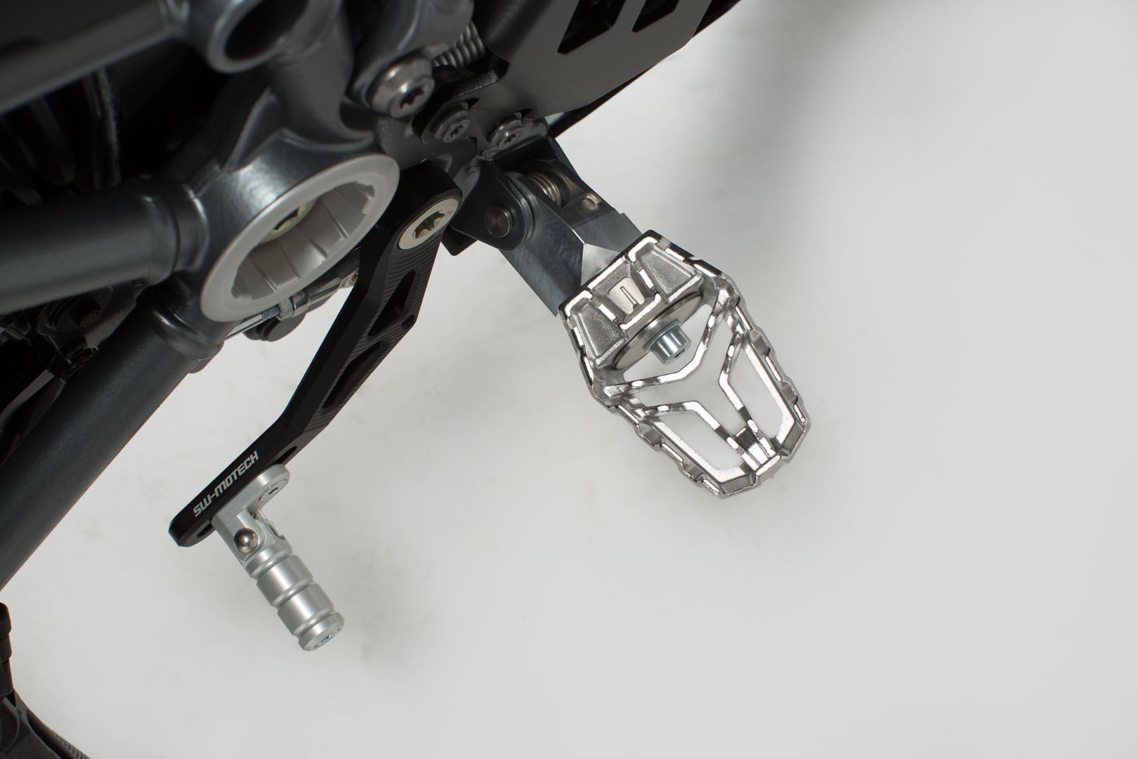EVO Footrest Kit Yamaha Tracer 9 (20-)