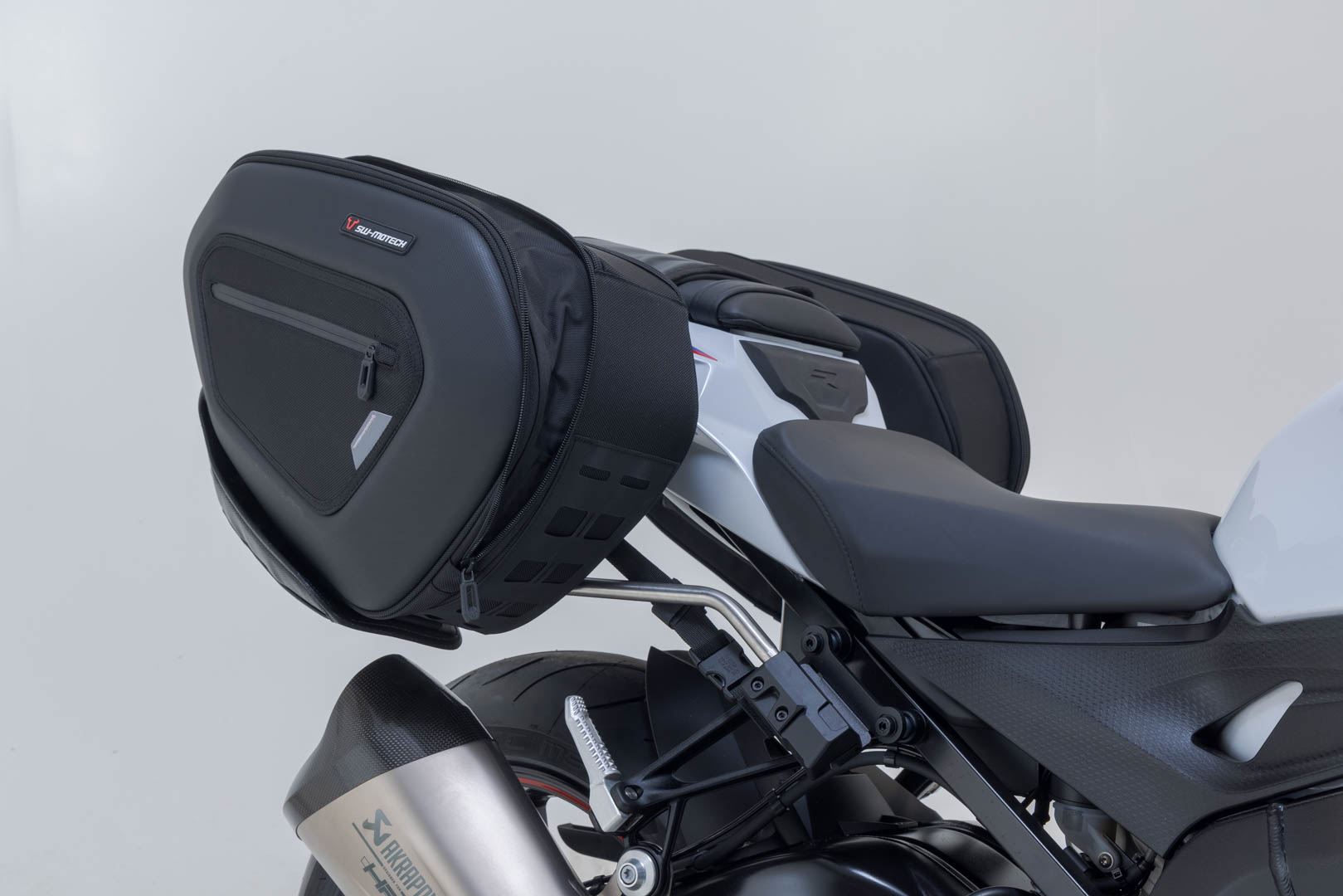 PRO BLAZE H saddlebag set Black. BMW S1000RR (12-14) / S1000R (13-20).