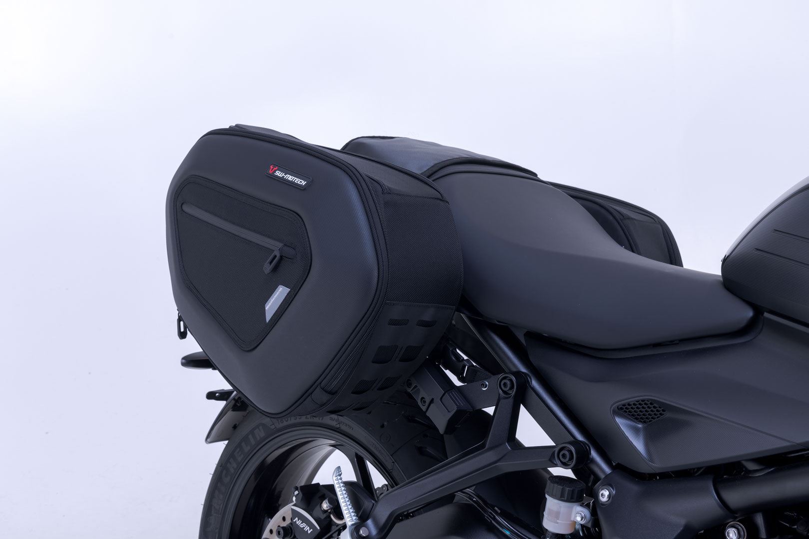 PRO BLAZE H saddlebag set Triumph Trident 660 (21-) Black