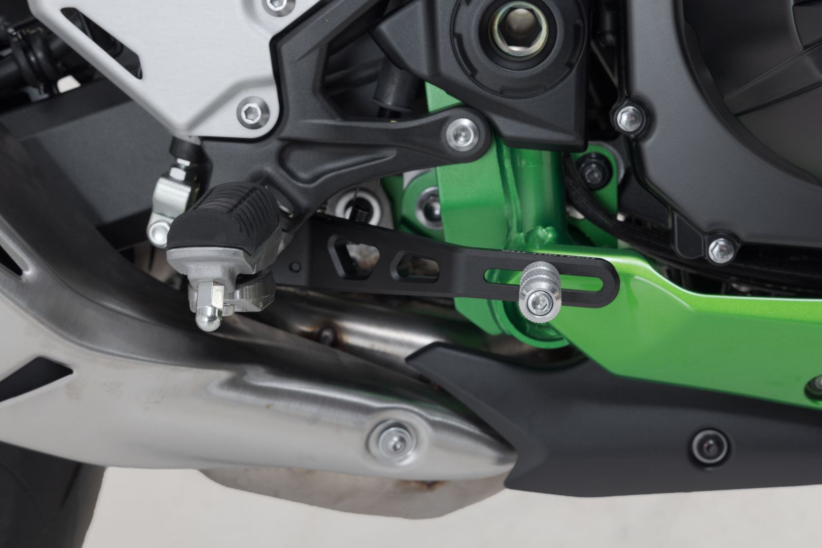 Brake pedal Kawasaki Z900 (16-)