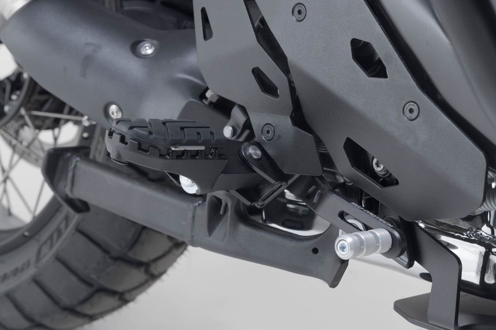 ION footrest kit Black. BMW R1100GS (93-99) / R1200GS (04-12).