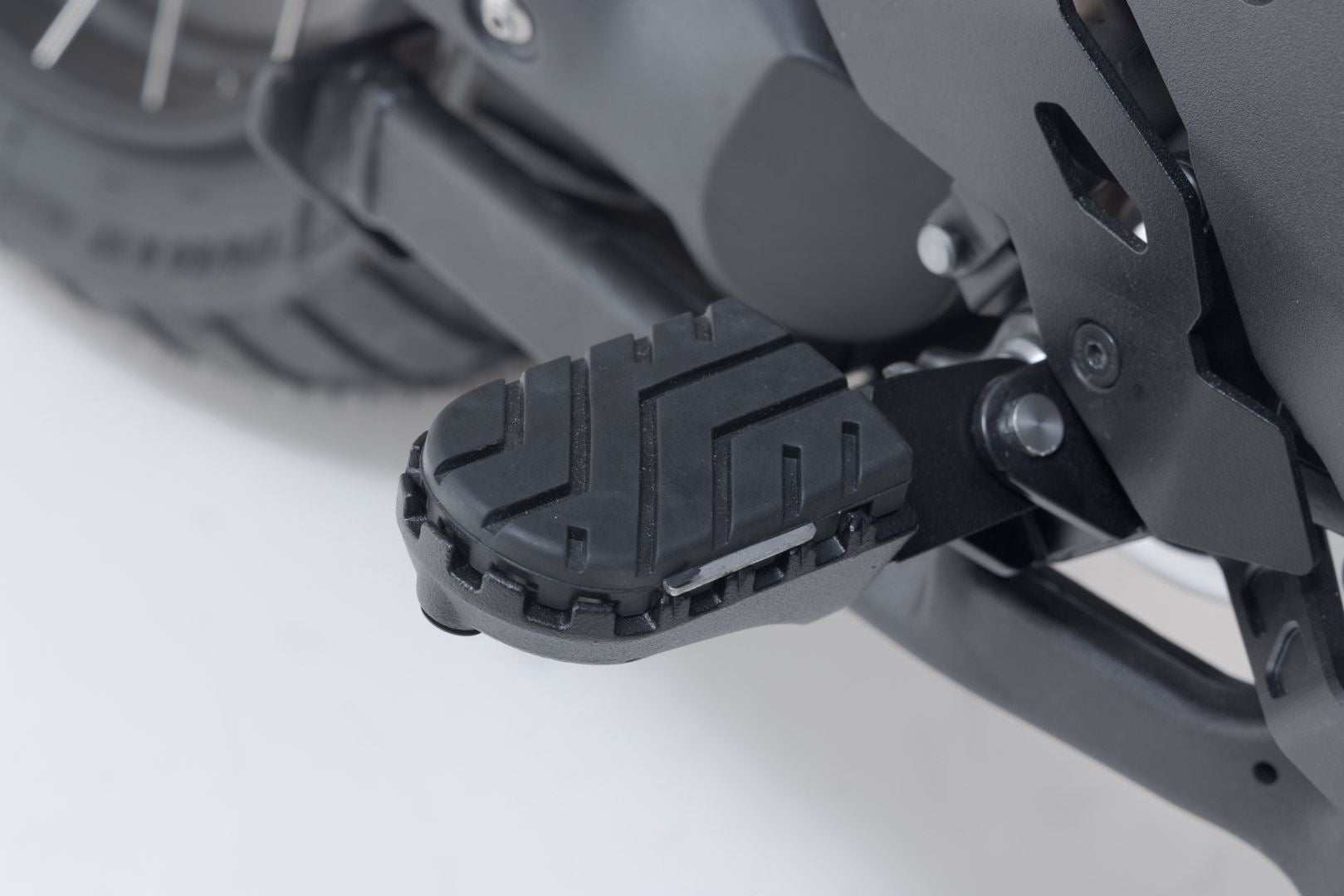 ION footrest kit Black. BMW R1100GS (93-99) / R1200GS (04-12).