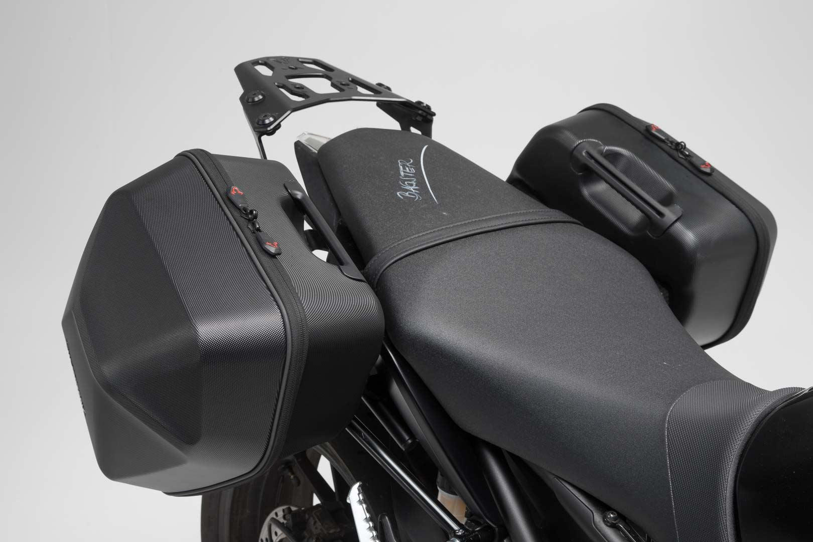 URBAN ABS Side Case System 2x 16,5 litre Yamaha MT-09 (16-)