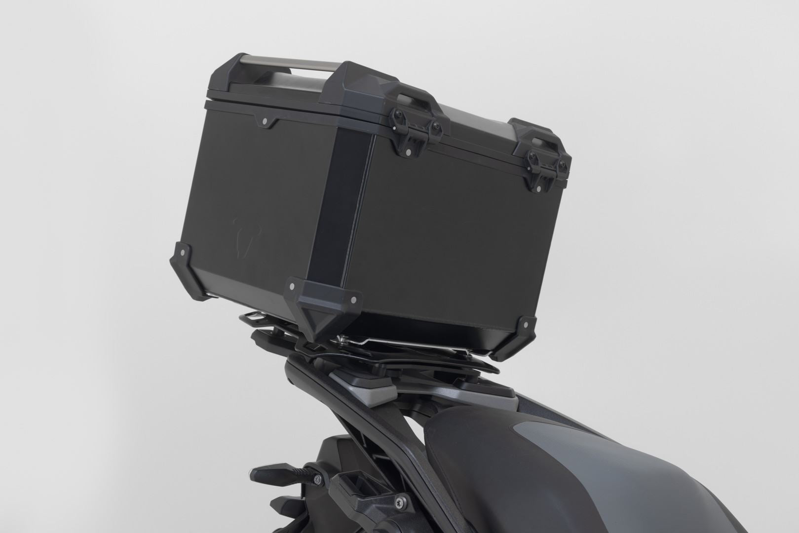 TRAX ADV top case system Black. BMW R 1300 GS (23-). BMW top case holder.