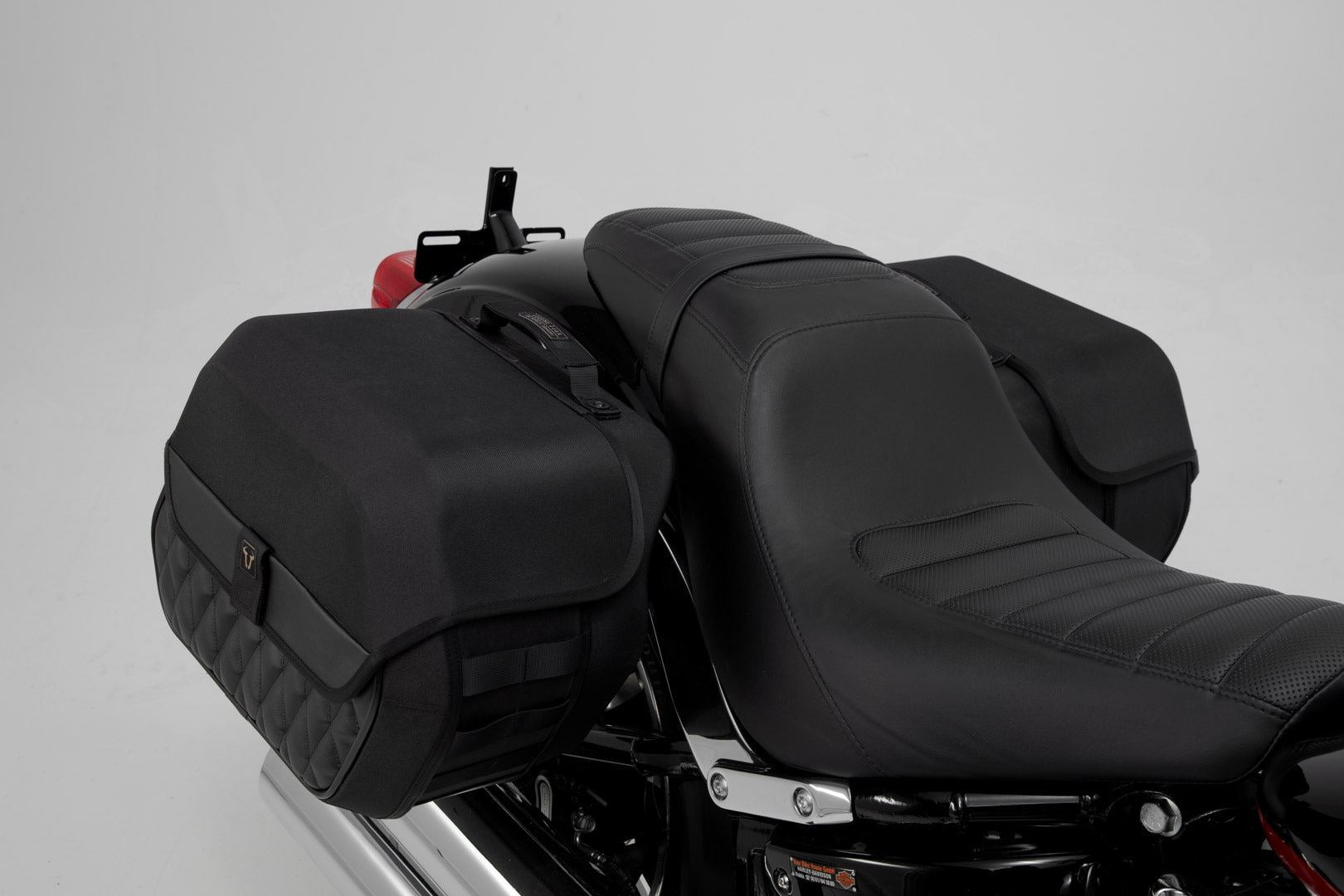 Legend Gear Side Bag System LH1/LH1 2x 19.5 litre Harley Davidson Softail Low Rider / S (17-)