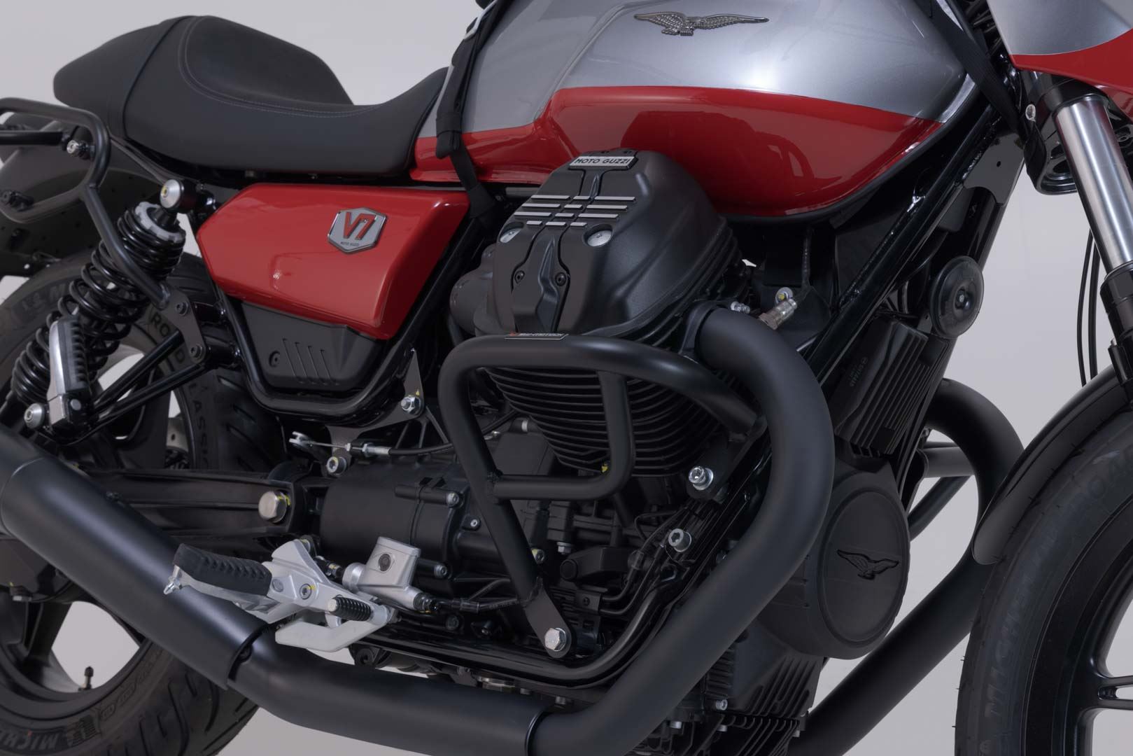 Crash bar Black. Moto Guzzi V7/V9 models.