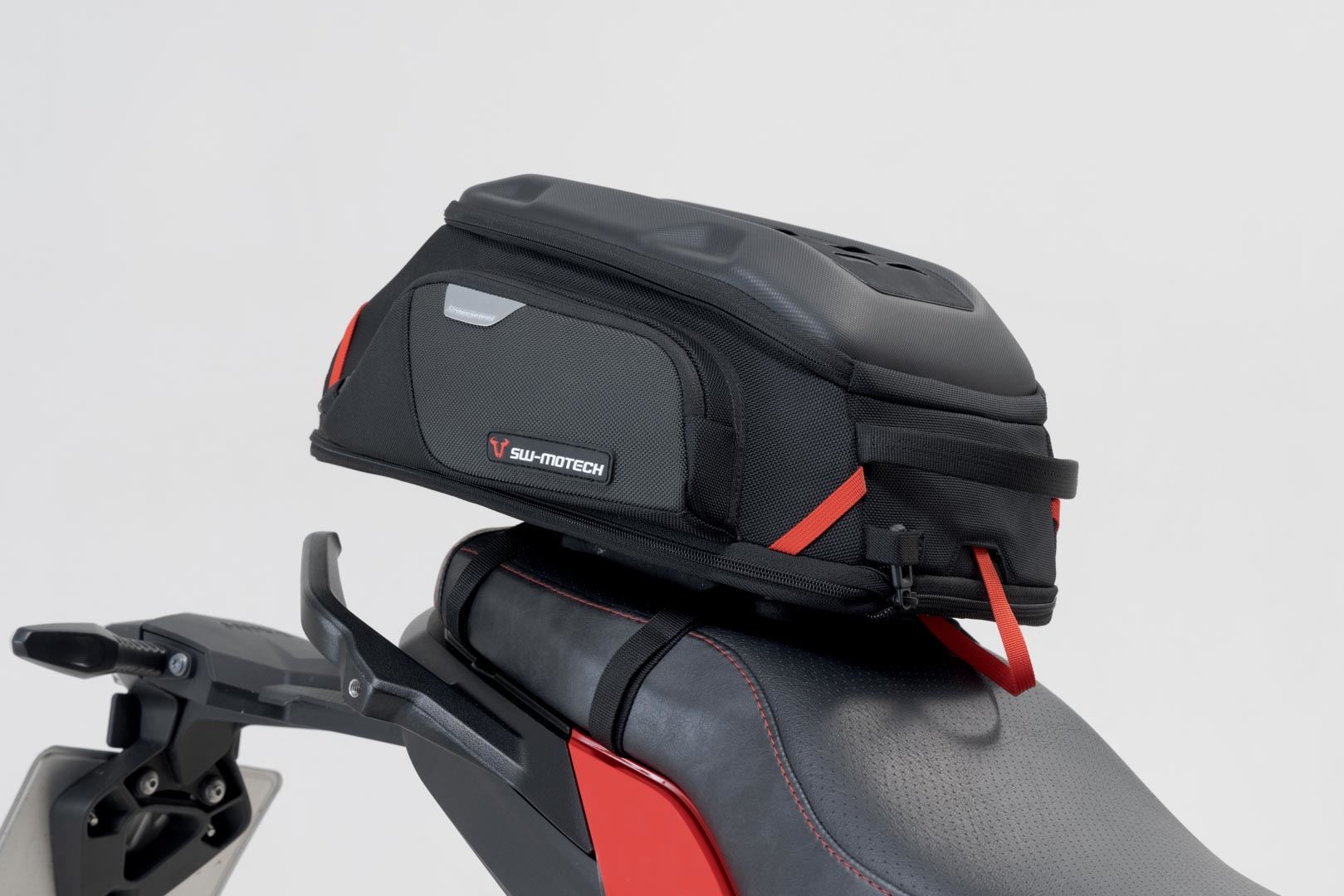 PRO Seat Ring Black. For mounting on the seat.