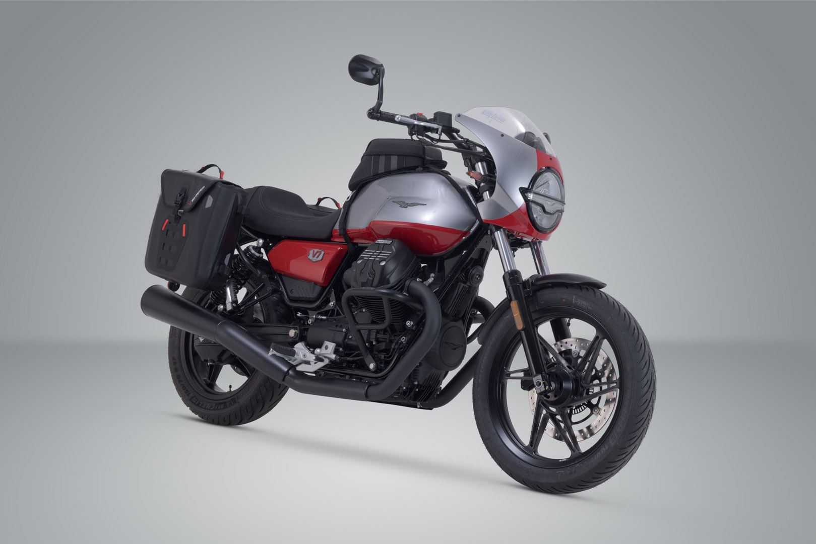 Moto Guzzi V7 IV Special / Stone V7 Stone Corsa.