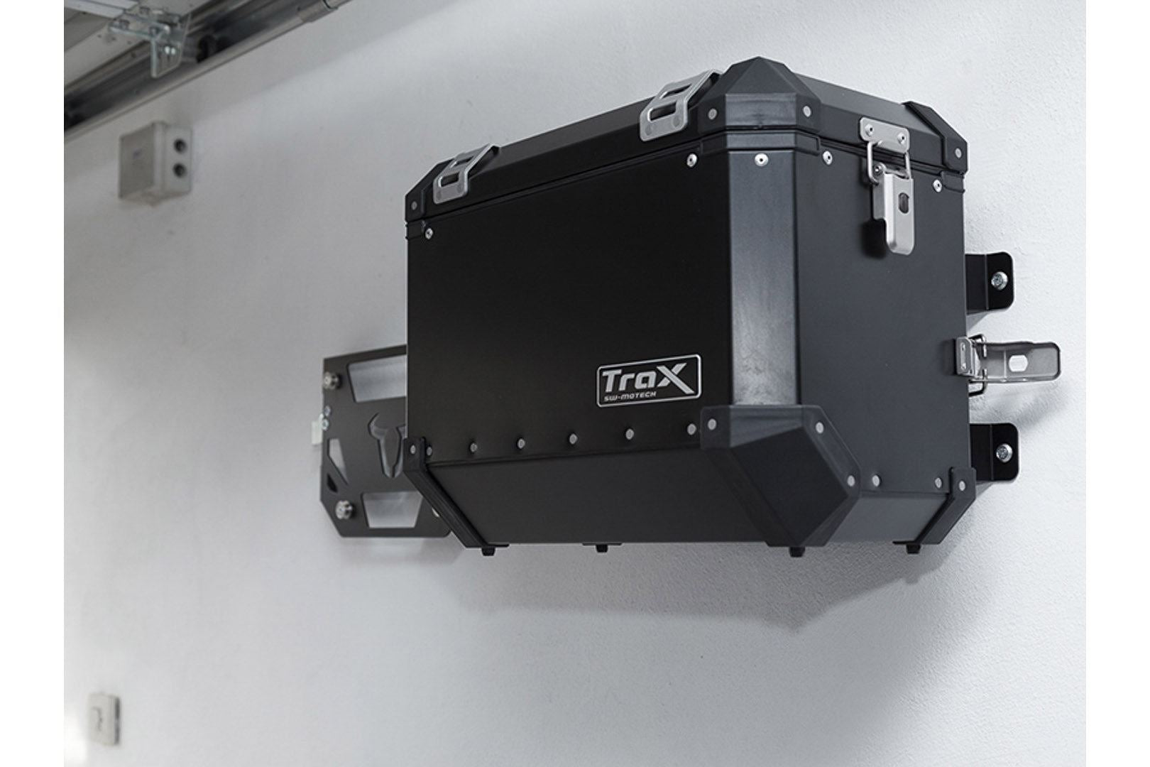 TRAX Wall Bracket For TRAX Side Cases Black