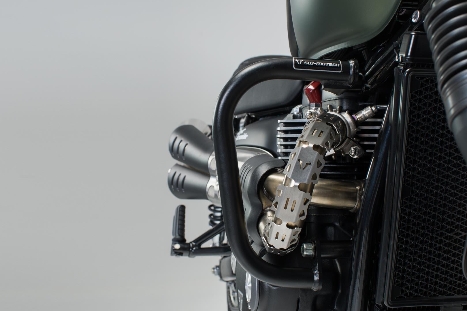 Crash bar Black. Street Scrambler,Bonneville Bobber/Speedm.