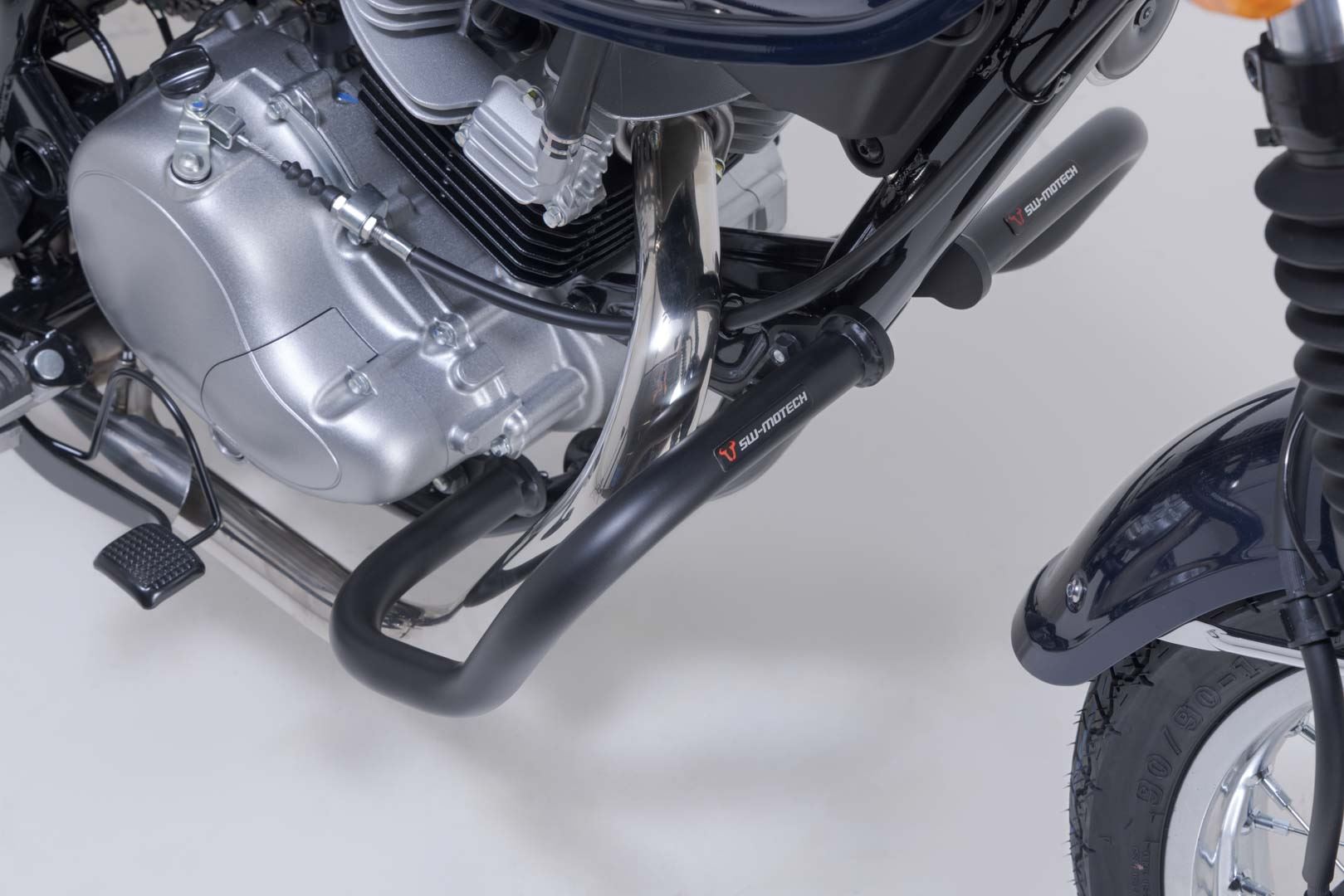 Crash bar Black. Kawasaki W230 (24-).